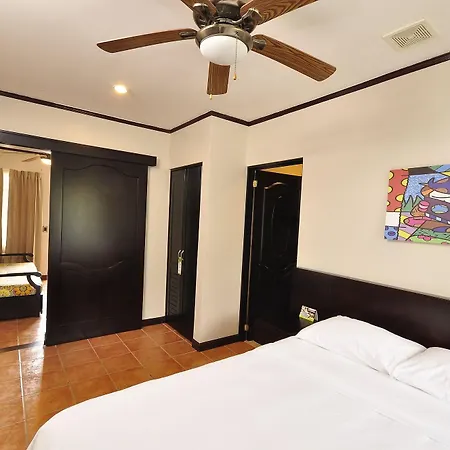 Hotel Colono Beach